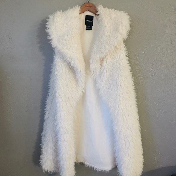 Me Jane Jackets & Blazers - Fabulous fur vest